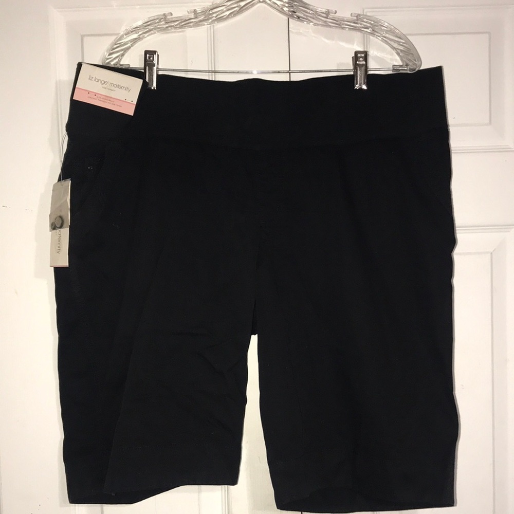 NWT Liz Lange Maternity Bermuda Shorts - Picture 1 of 7
